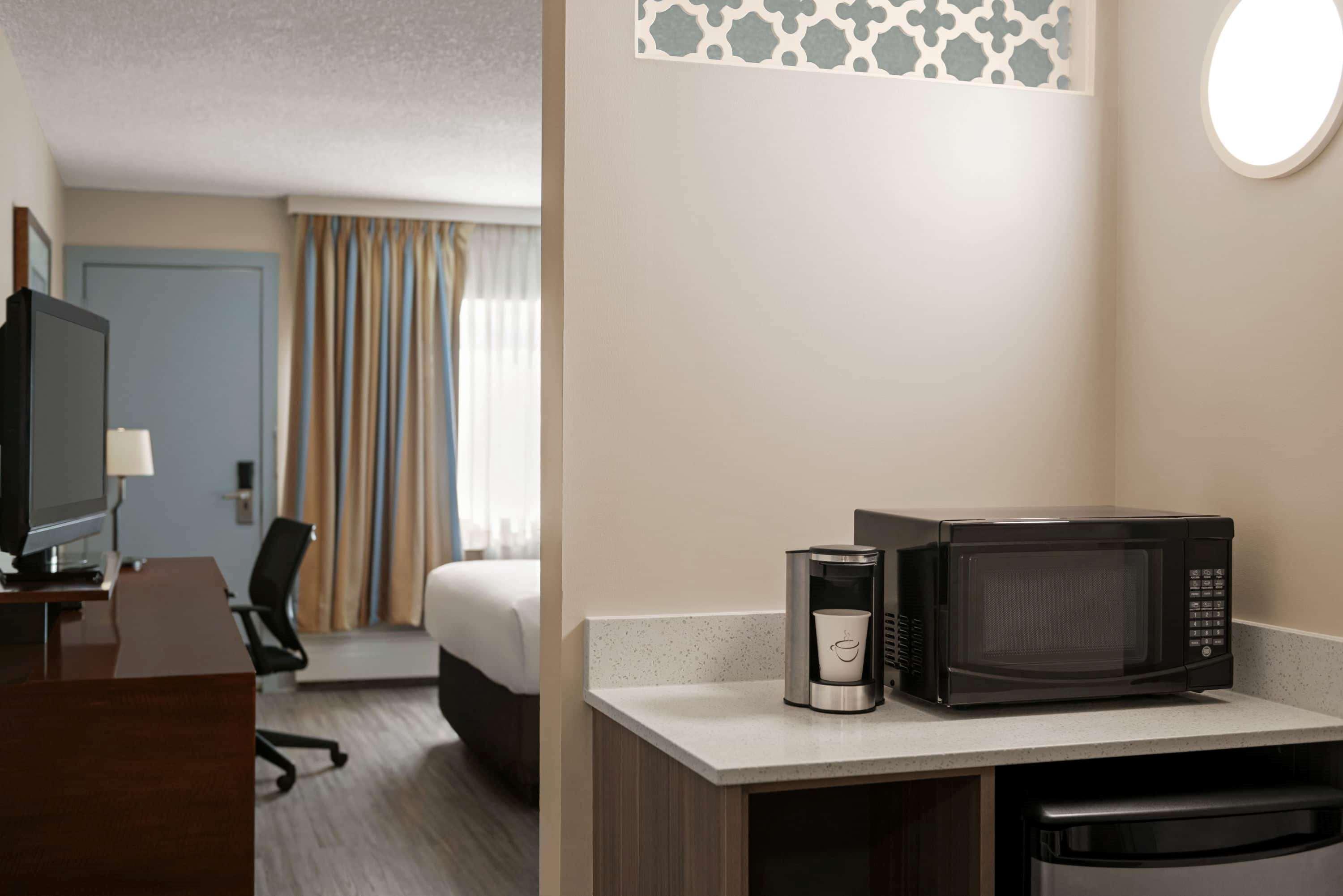 Travelodge By Wyndham South Hotel Calgary
